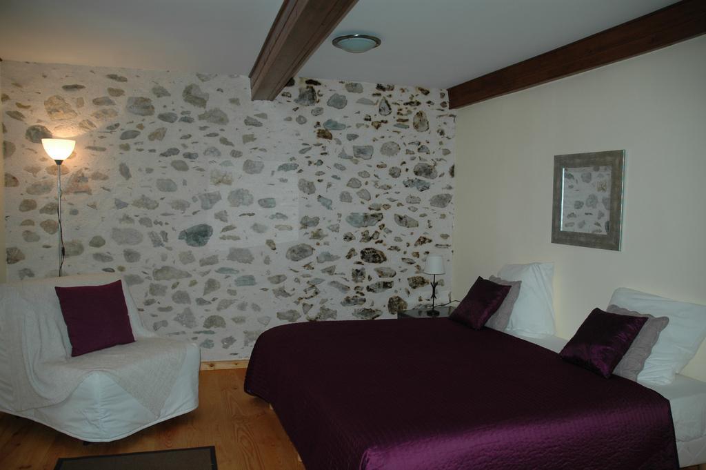 Maison Maxil Hotel Massat Zewnętrze zdjęcie