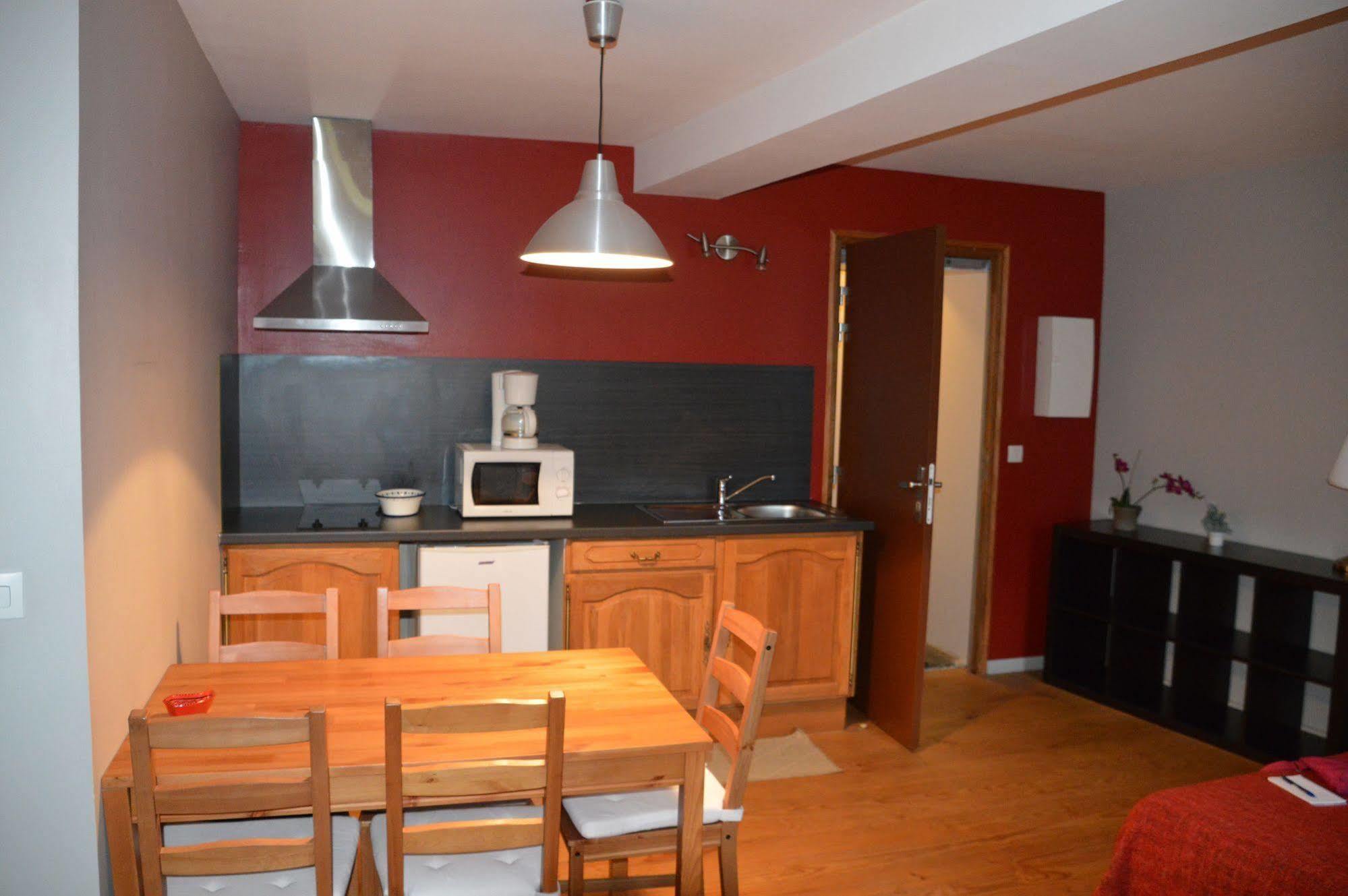 Maison Maxil Hotel Massat Zewnętrze zdjęcie