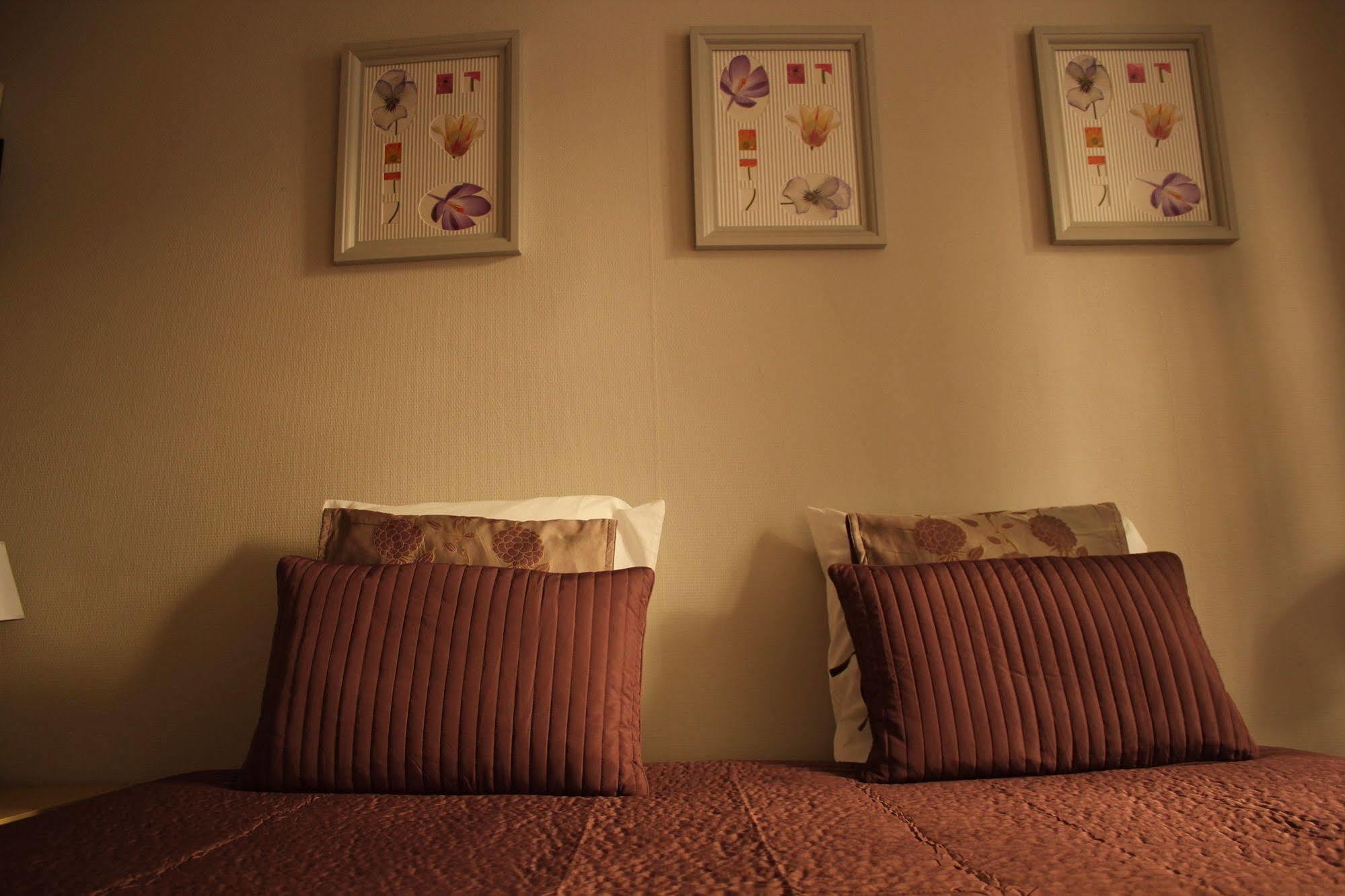 Maison Maxil Hotel Massat Zewnętrze zdjęcie