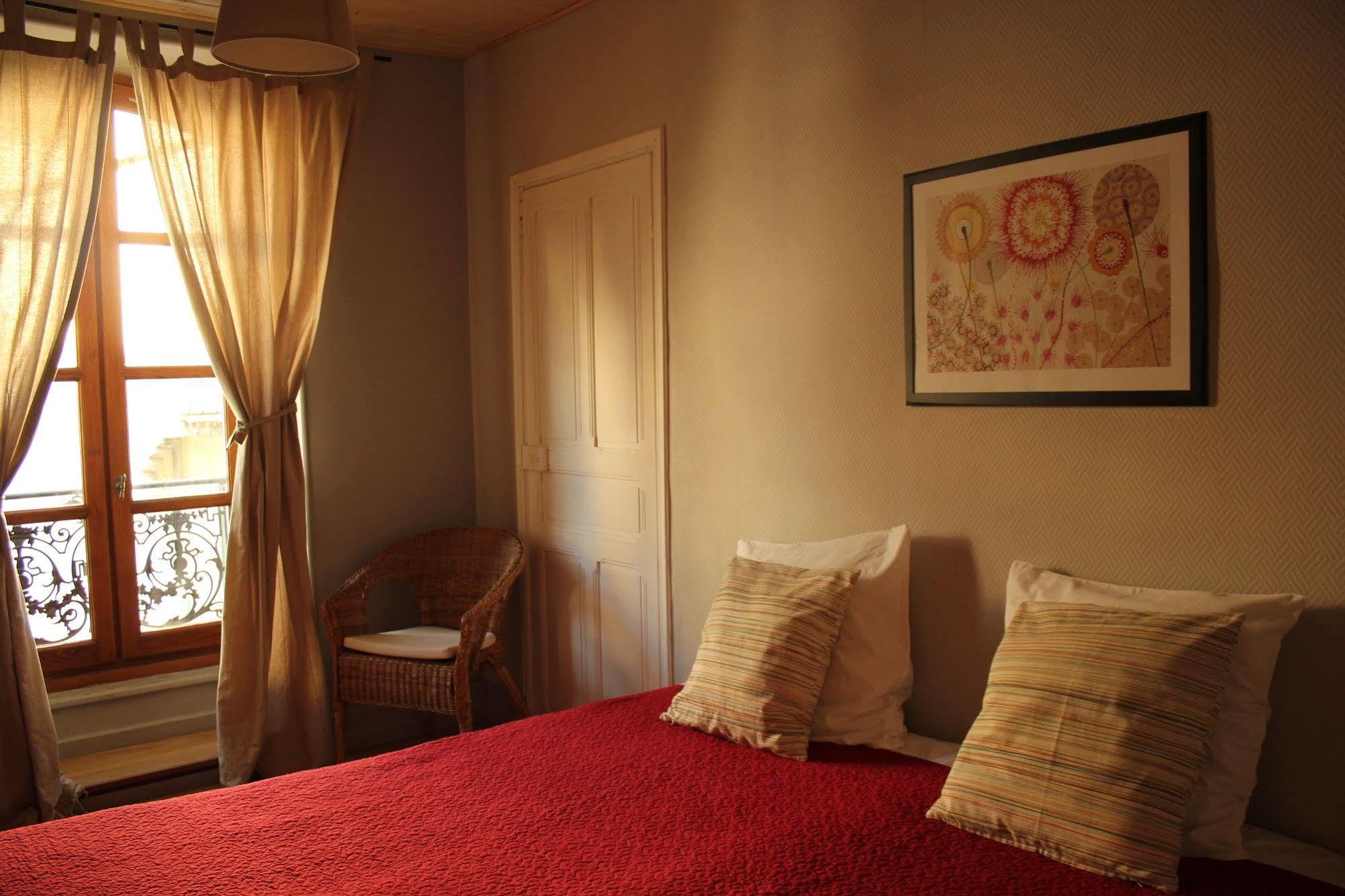 Maison Maxil Hotel Massat Zewnętrze zdjęcie