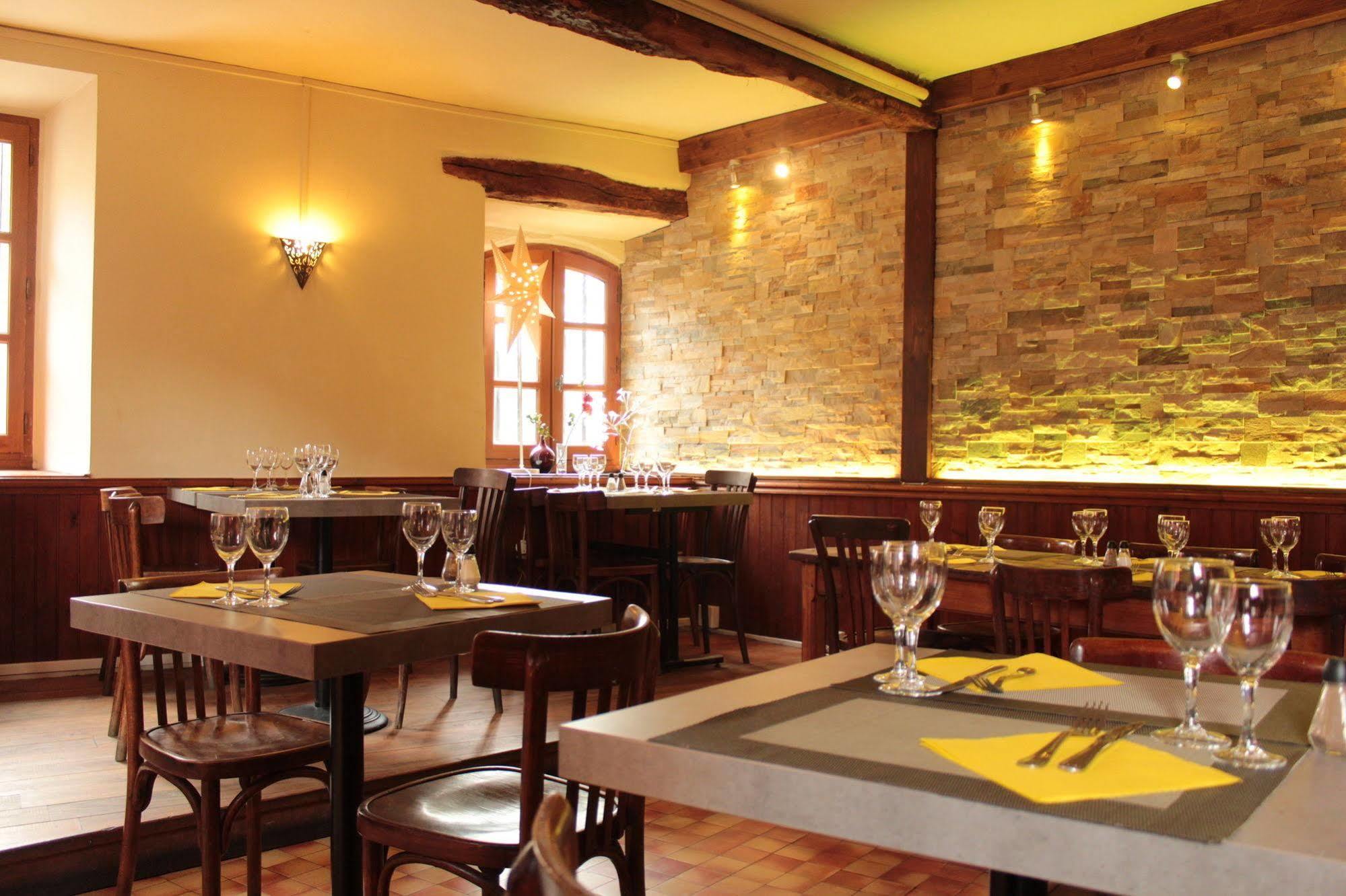 Maison Maxil Hotel Massat Zewnętrze zdjęcie